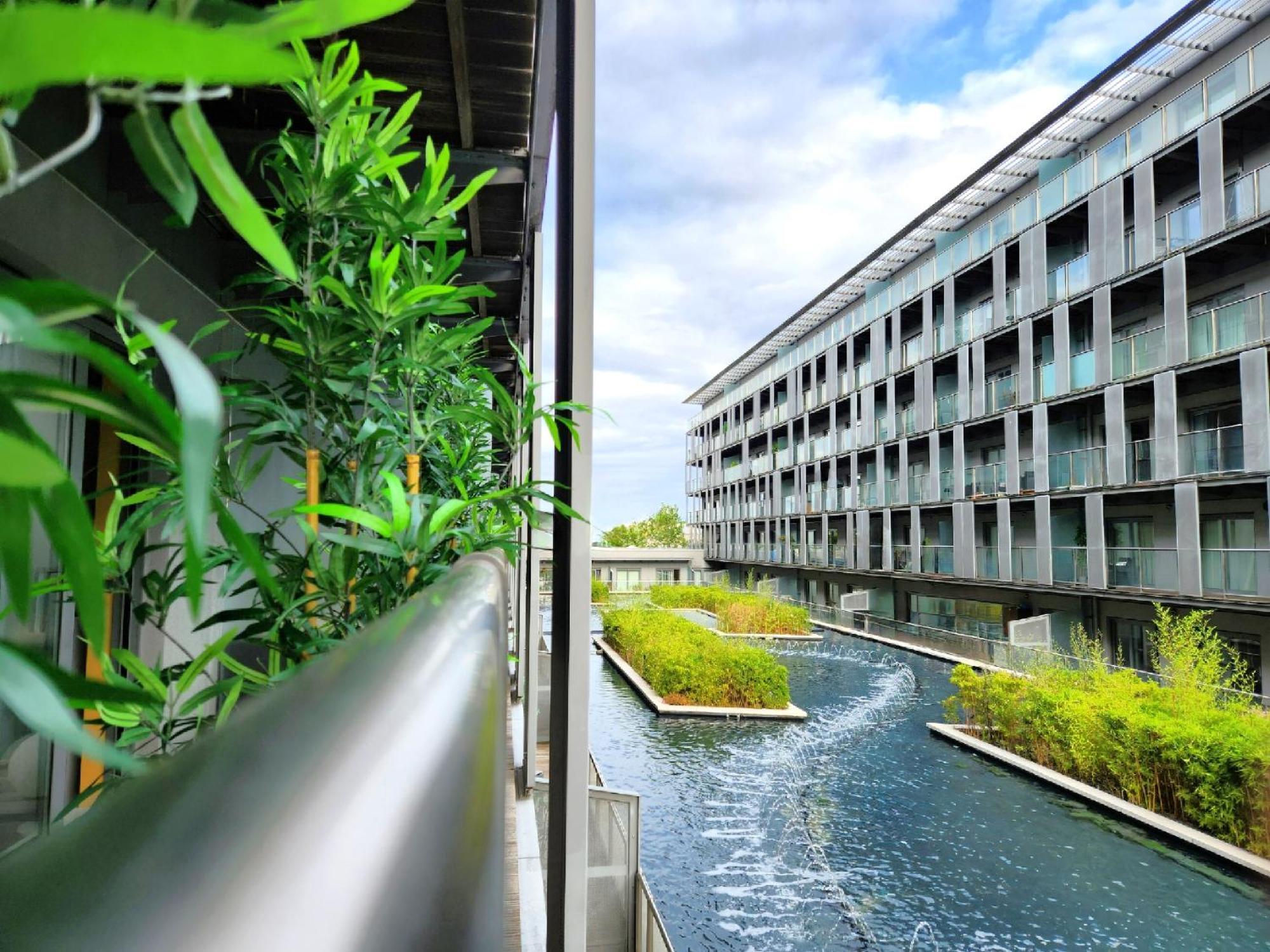 Apartment Riverside Oasis Station-parking-riverboat London