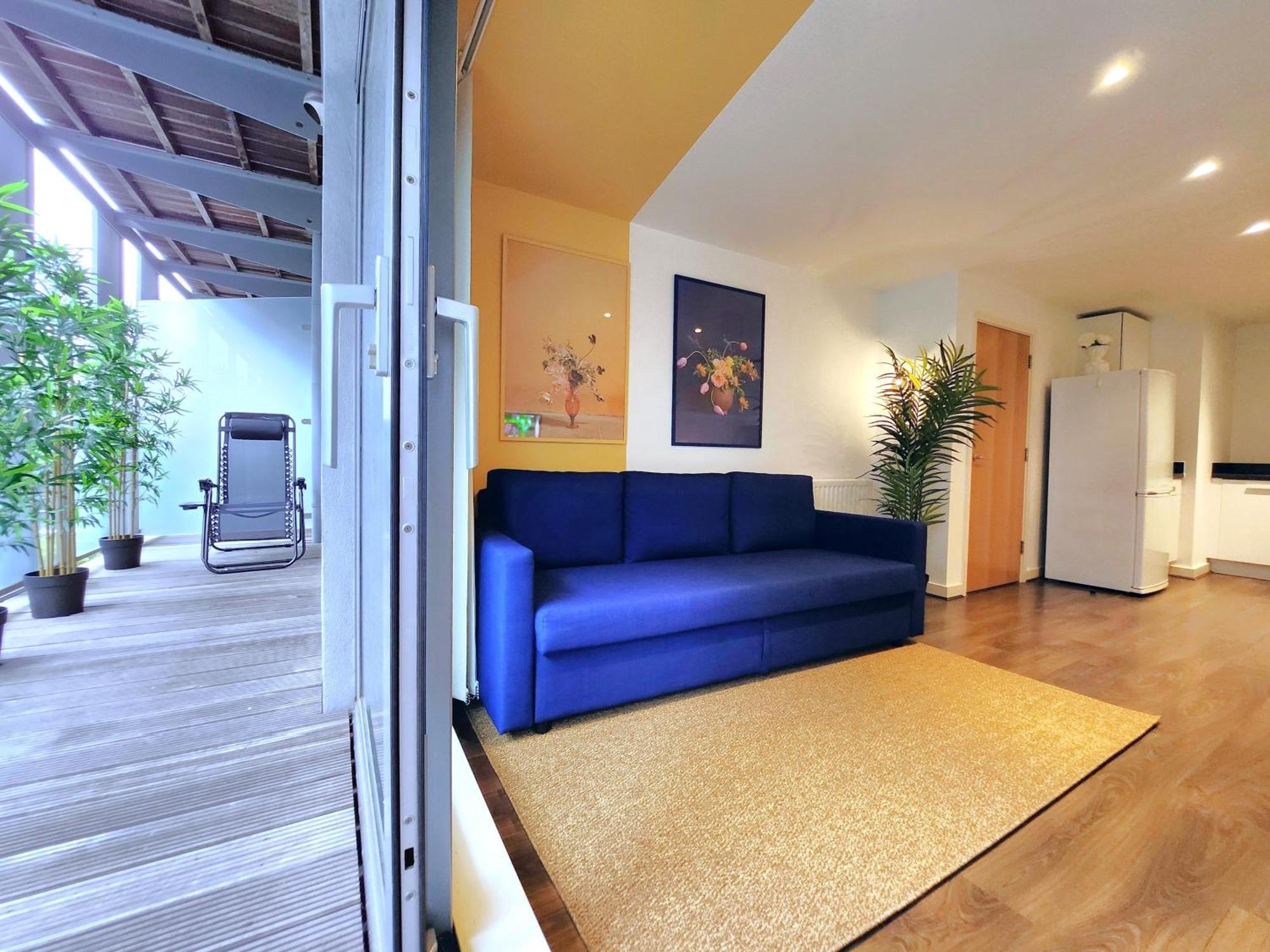 Riverside Oasis Station-parking-riverboat Apartment *